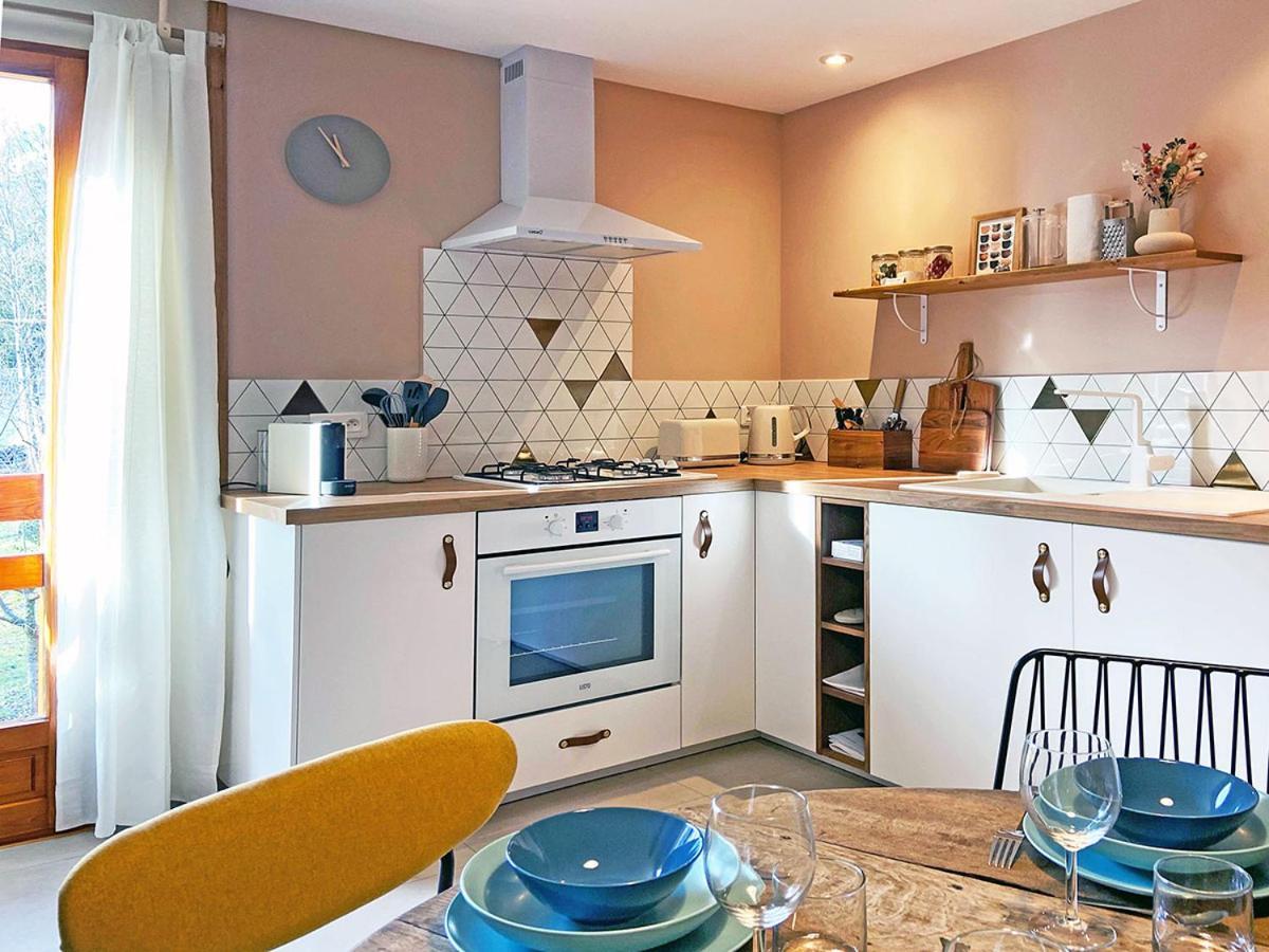 Le Chat Perche - Appartements 3 Etoiles Spacieux Et Chaleureux A Allemond エクステリア 写真